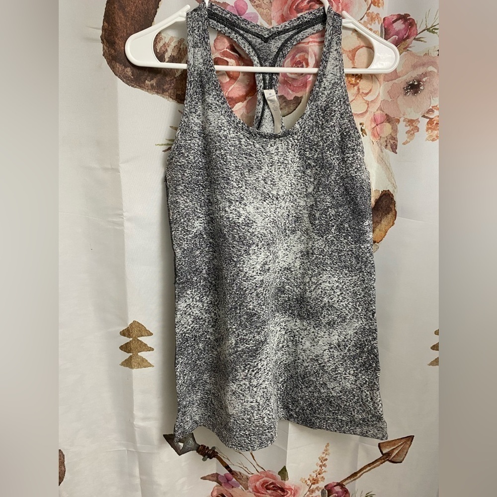 Size 10 lululemon tank top​​​​​​​​​
